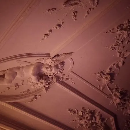 Apartment Il Letto Sotto Il Tetto Catania